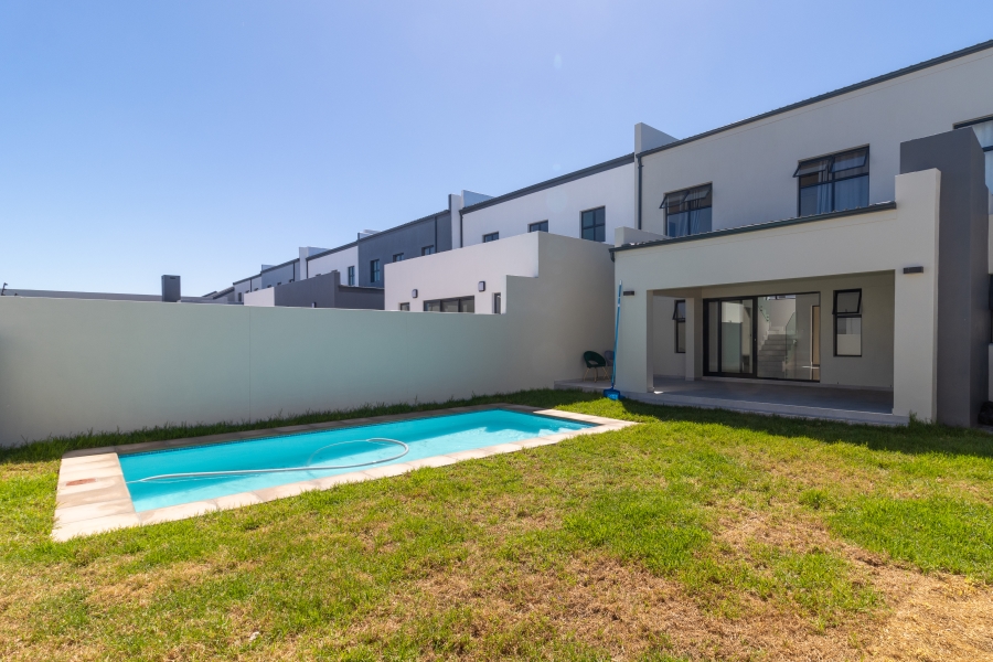 4 Bedroom Property for Sale in Sandown Western Cape